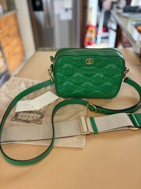 Gucci Zip Camera Bag GG Matelasse Green Leather Small Crossbody w/ Dust Bag